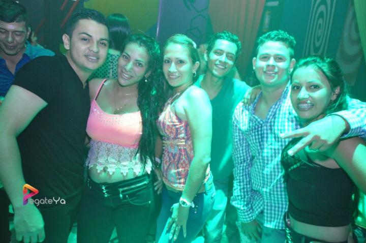 Foto 34 de El Manicomio sábado 09 de mayo 2015 en Discoteca El Manicomio Bucaramanga, Bucaramanga
