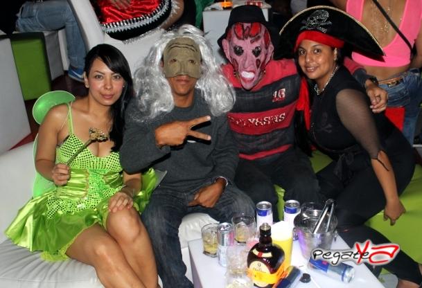 Foto 29 de Favela Club - Halloween 2014 en Favela Club Menga, Cali