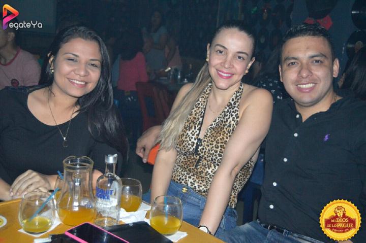 Foto 41 de Mi Dios se lo Pague - 5to Fds Abril 17 en Fonda Mi Dios Se Lo Pague, Cali