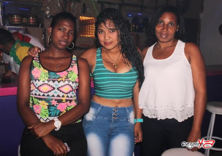 Foto 24 de Ahma Bar - 1er FDS Nov 2014 en Ahma Cali, Cali