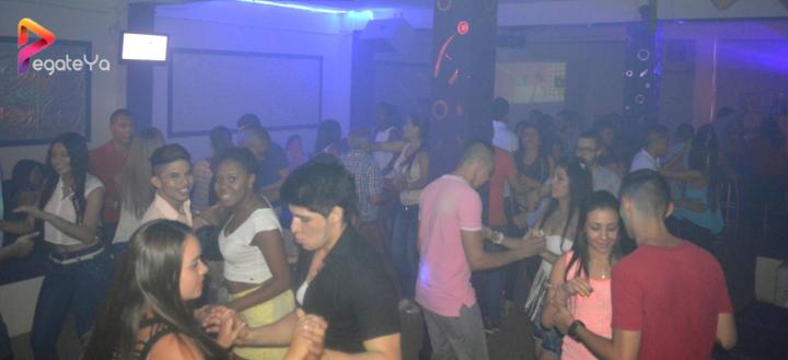 Foto 52 de Ahma Bar - 5to FDS Enero 2016 en Ahma Cali, Cali
