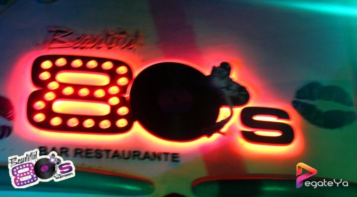 Foto 21 de Beautiful 80`s - Enero 17 y 24 del 2015 en Beautiful 80`s Cali, Cali