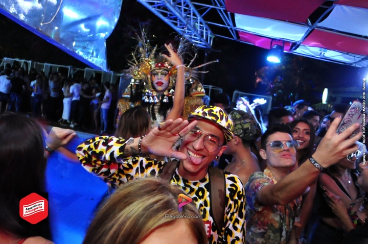 Foto 34 de The Roof Top Acuarela – 2018 en Fiestas Colombia, Medellín