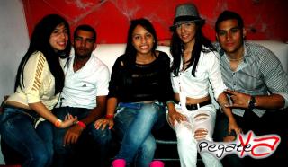Foto 38 de Noviembre 3 del 2012 en Babel / Barra Libre Cali, Cali