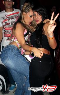 Foto 2 de Agosto 17 del 2013 en Living Night Club, Cali
