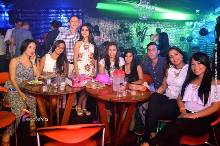 Foto 28 de PISO V sábado 3 de sep en Bar Piso V Bucaramanga, Bucaramanga