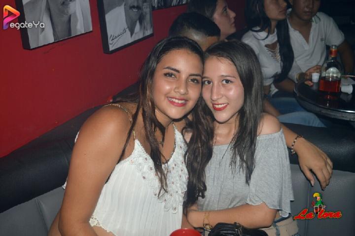 Foto 7 de La Lora - 5to Fds Abril 2017 en La Lora Bar, Cali
