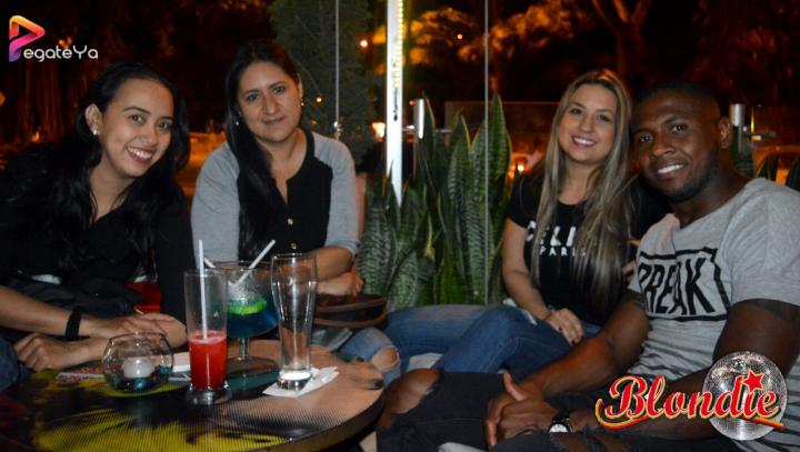 Foto 12 de Blondie - 1er Fds Mayo 2017 en Blondie Bar Cali, Cali