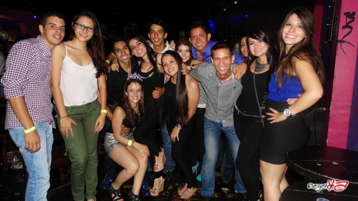 Foto 40 de Sam Puès Bar - Sept. 6 en Discoteca Sam Pues Medellin, Medellín