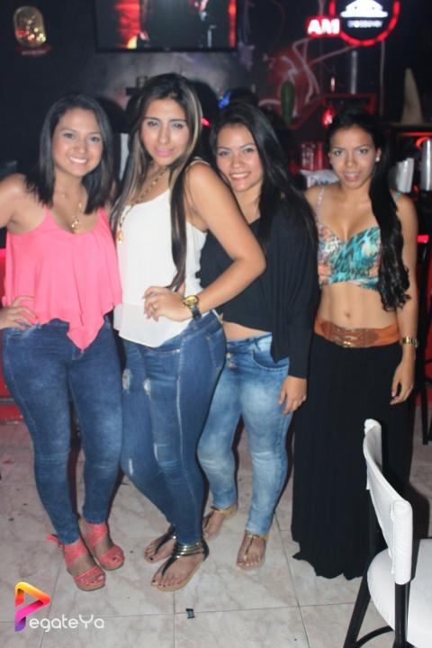 Foto 4 de Ampm Bar - 4to FDS Marzoo 2015 en Am / PM Bar - Cali, Cali