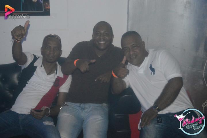 Foto 23 de Midaju - 1er FDS Oct 2015 en Midaju Bar