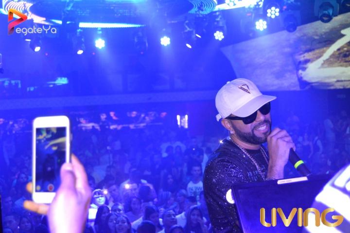 Foto 11 de Living - 3er & 4To Fds Octubre 2016 en Living Night Club, Cali
