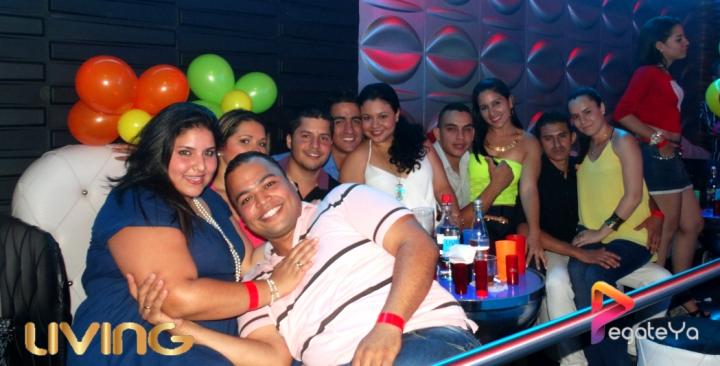 Foto 24 de Living - Abril 25 del 2015 en Living Night Club, Cali