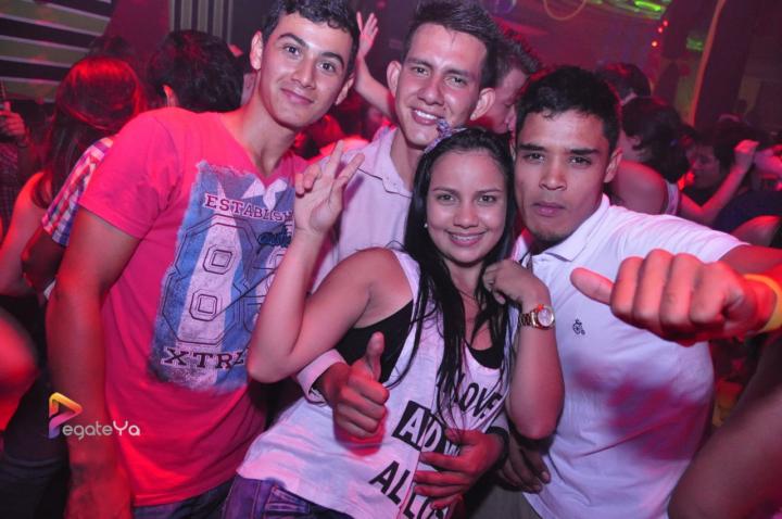 Foto 35 de El Manicomio sábado 09 de mayo 2015 en Discoteca El Manicomio Bucaramanga, Bucaramanga