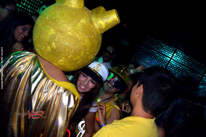 Foto 108 de Bling viernes 31 de octubre de 2014 en Bar Bling Bucaramanga, Bucaramanga