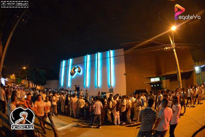 Foto 76 de 5ta Edicion Fiesta Blanca - Mission Club en Pegateya Cali, Cali