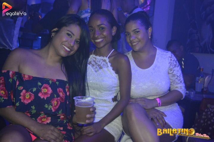 Foto 21 de Bailatino - 2do Fds Febrero 2017 en Bailatino - Bar, Cali