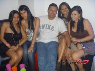 Foto 31 de Febrero 12 del 2012 en Babel / Barra Libre Cali, Cali