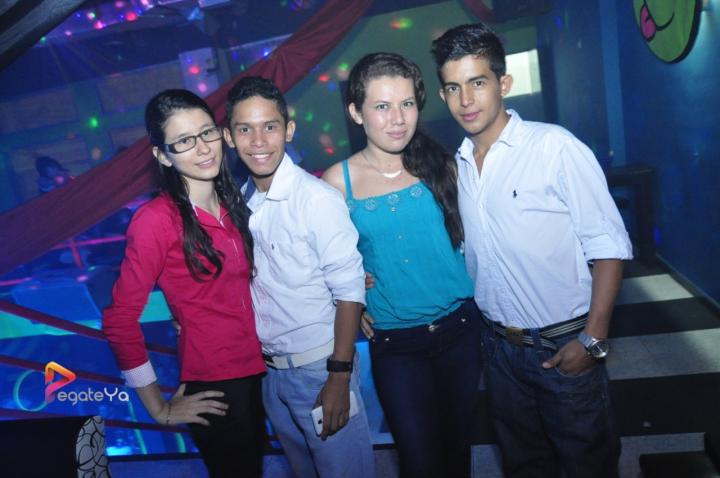 Foto 54 de El manicomio sábado 18 de abril 2015 en Discoteca El Manicomio Bucaramanga, Bucaramanga