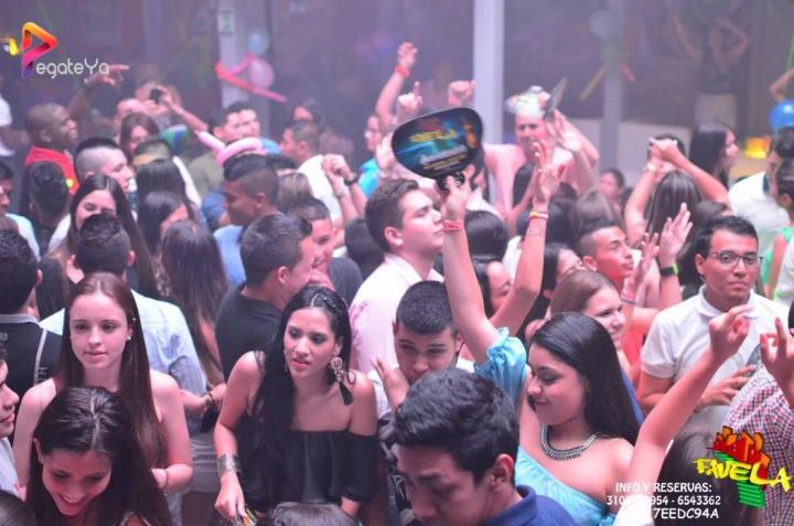 Foto 13 de Favela - 2do FDS Marzo 2016 en Favela Club Menga, Cali