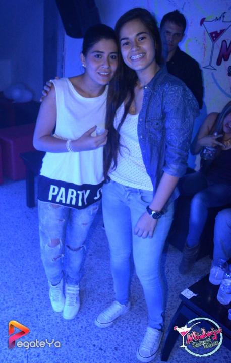 Foto 6 de Midaju - Amor y Amistad 2015 en Midaju Bar