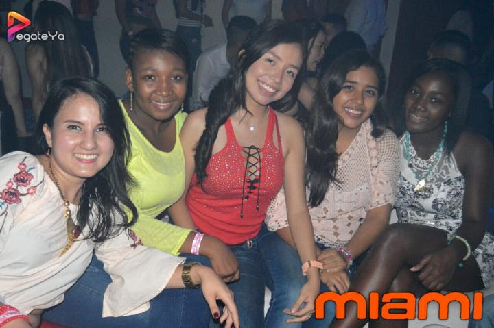 Foto 44 de Miami Bar - 3er Fds Mayo 2017 en Miami Bar Cali, Cali