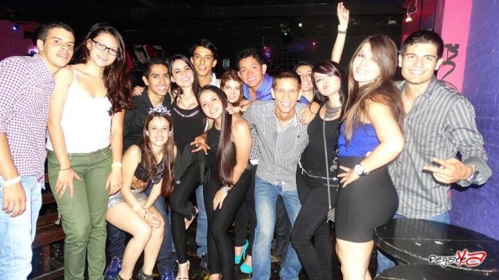 Foto 41 de Sam Puès Bar - Sept. 6 en Discoteca Sam Pues Medellin, Medellín