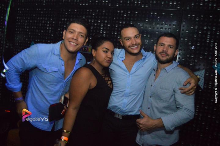 Foto 43 de PISO V - Sabado 16 de abril 2016 en Bar Piso V Bucaramanga, Bucaramanga