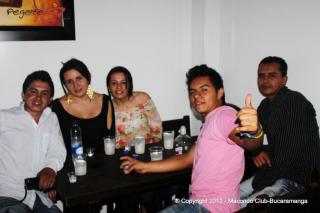 Foto 30 de Sabado 11 de Agosto de 2012 en Discoteca Macondo Club Bucaramanga, Bucaramanga