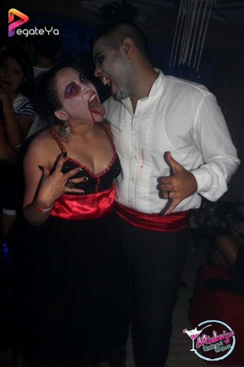 Foto 9 de Midaju - Halloween 2015 en Midaju Bar