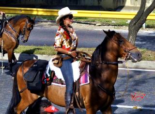 Foto 143 de fotos Feria de Flores Medellin 2012 Cabalgata en El Altar Fonda Restaurante, Cali