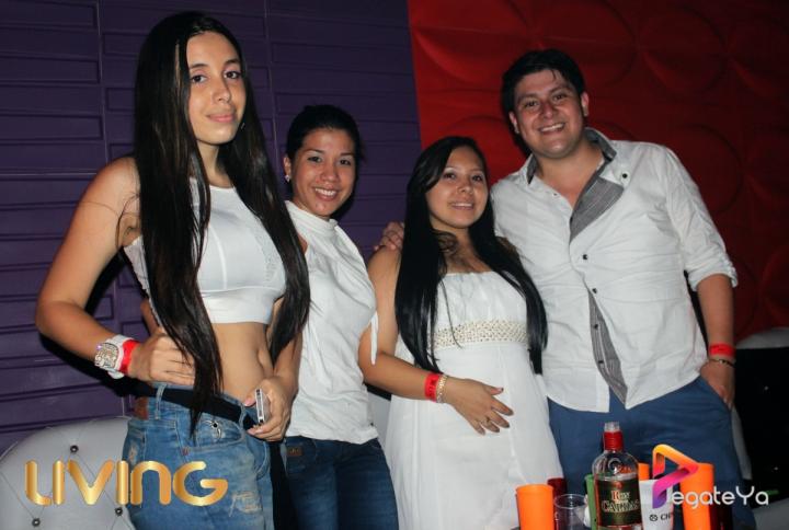 Foto 24 de Living - 1er FDS Febrereo 2015 en Living Night Club, Cali