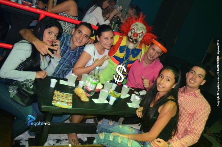 Foto 26 de El Manicomio sábado 22 de agosto 2015 en Discoteca El Manicomio Bucaramanga, Bucaramanga