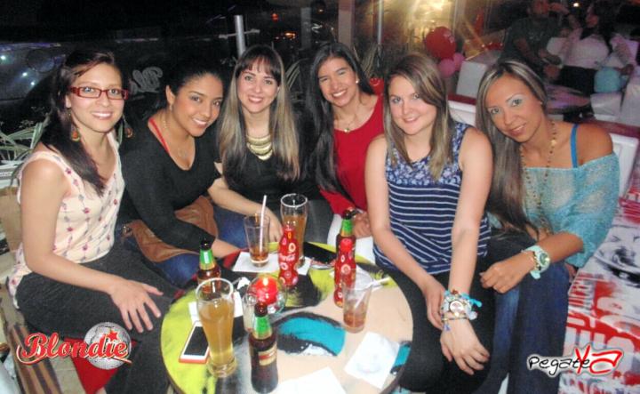 Foto 59 de Blondie - Amor y Amistad en Blondie Bar Cali, Cali