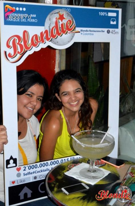 Foto 13 de Blondie - Amor y Amistad 2015 en Blondie Bar Cali, Cali