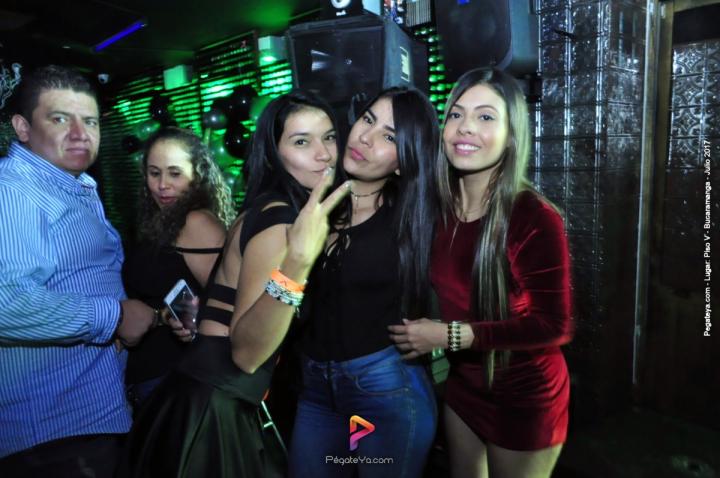 Foto 23 de PISO V - Sabado 22 de julio de 2017 en Bar Piso V Bucaramanga, Bucaramanga