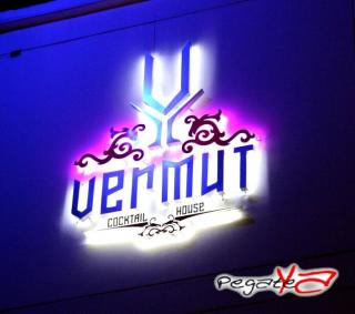 Foto 12 de Octubre 12 del 2013 en Vermut Cocktail House