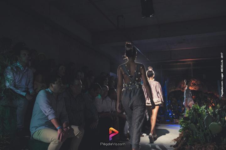 Foto 120 de Fotos Agua Bendita - Colombiamoda 2017 en Fotos Colombiamoda, Medellín