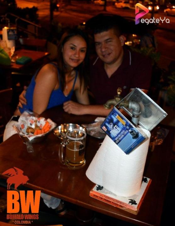 Foto 22 de Bufalo Wings - 3er FDS Julio 2015 en Búfalo Wings - Cali, Cali