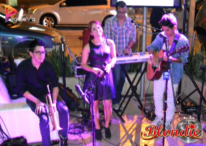 Foto 24 de Blondie - 2do FDS Dic. 2015 en Blondie Bar Cali, Cali