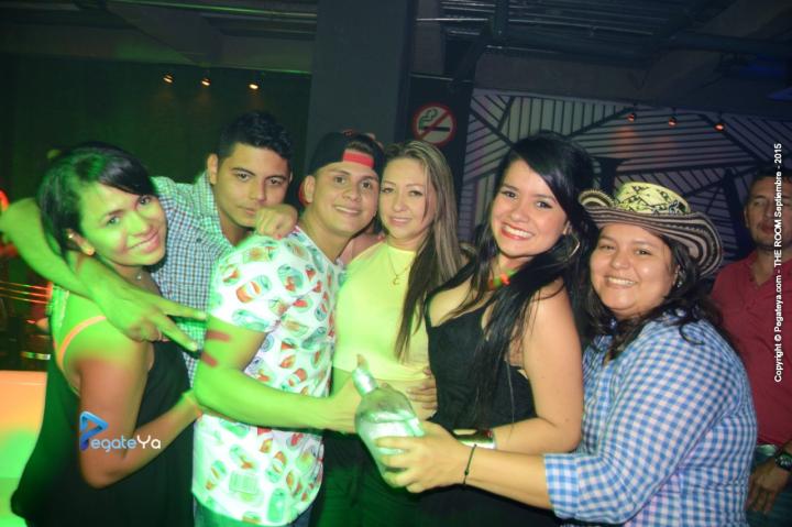 Foto 35 de The Rooms Barrancabermeja en Fiestas Colombia, Medellín