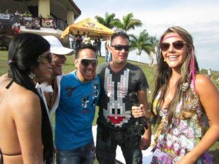 Foto 99 de BLACK AND WHITE Colombia en BLACK AND WHITE Colombia