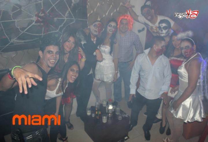 Foto 65 de Miami Bar - Halloween 2014 en Miami Bar Cali, Cali