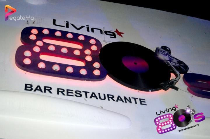Foto 10 de living 80 - 1er Junio 2016 en Living Ochentas Cali, Cali