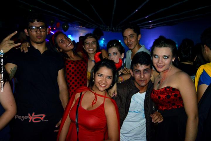 Foto 110 de Bling viernes 31 de octubre de 2014 en Bar Bling Bucaramanga, Bucaramanga