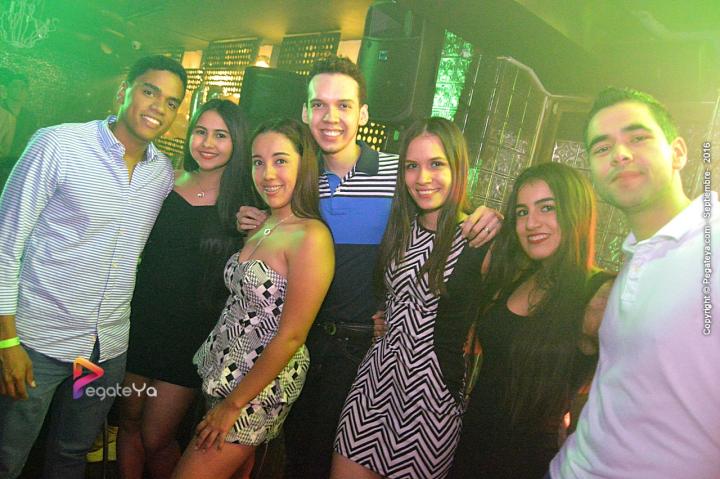 Foto 30 de PISO V sábado 3 de sep en Bar Piso V Bucaramanga, Bucaramanga