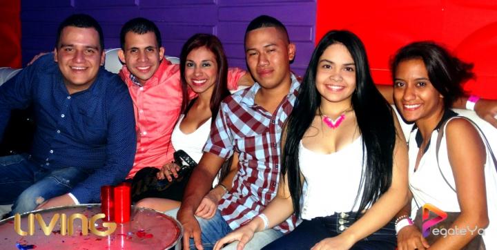 Foto 12 de Living Night Club - marzo 8 Del 2015 en Living Night Club, Cali