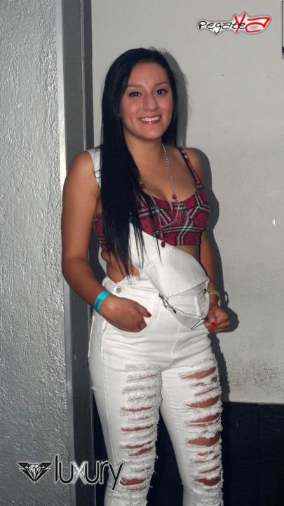 Foto 12 de Luxury - Septiembre 27 en Discoteca Luxury Medellin, Medellín