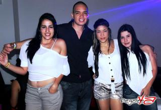 Foto 79 de Octubre 12 del 2013 en Babel / Barra Libre Cali, Cali