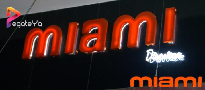 Foto 16 de Miami Bar - 1er FDS Agt 2015 en Miami Bar Cali, Cali